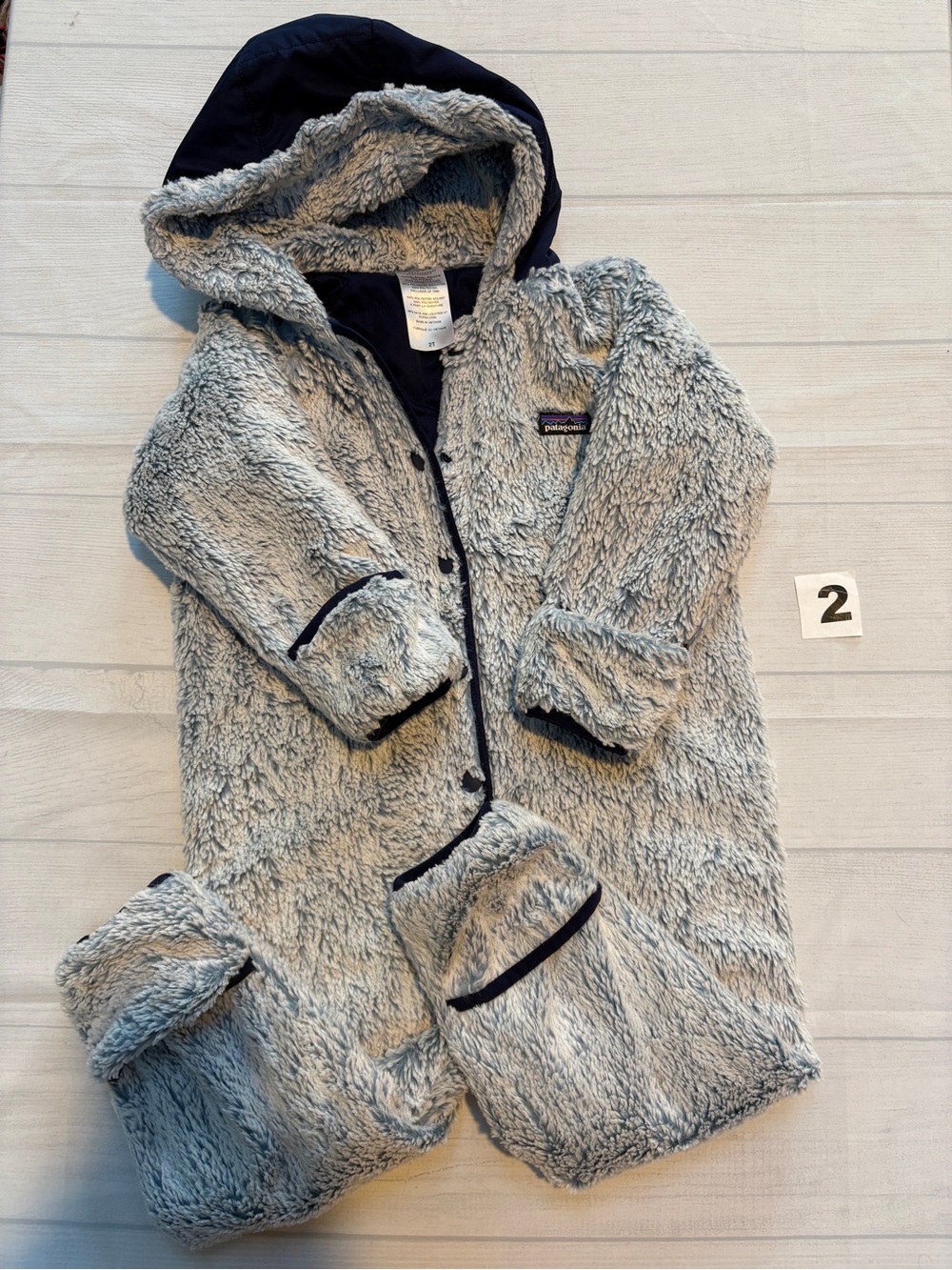 Patagonia Kids Light Gray Plush Bunting with Navy Trim